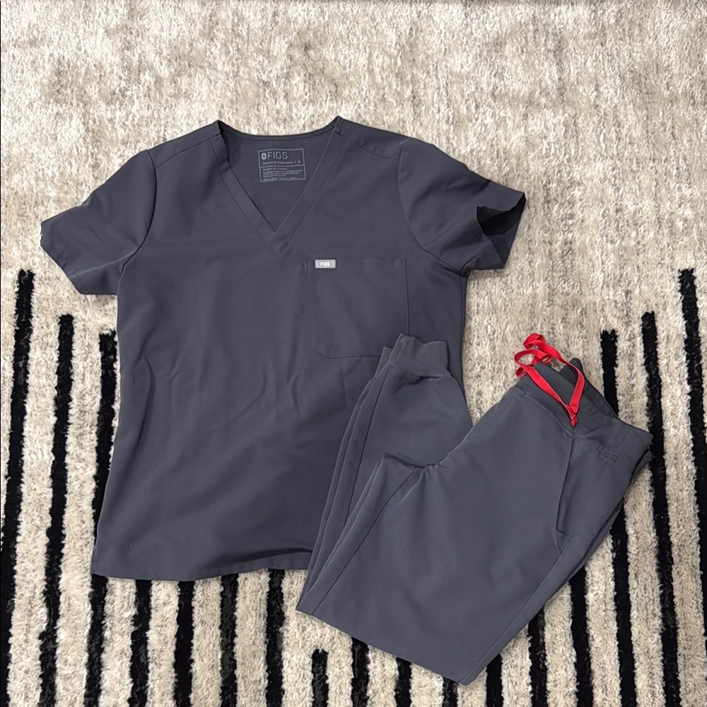 Women’s FIGS Charcoal Grey